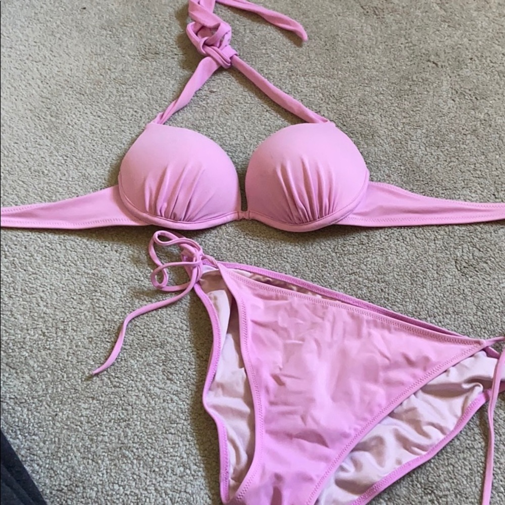 Victoria’s Secret Bikini Set